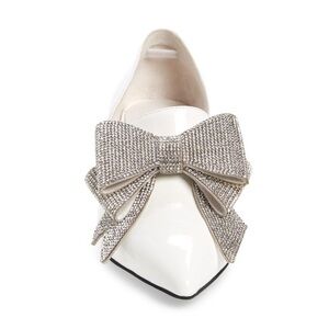 NWT. Size 7.5 Insane style. amazing! Sold out everywhere. Glamorous